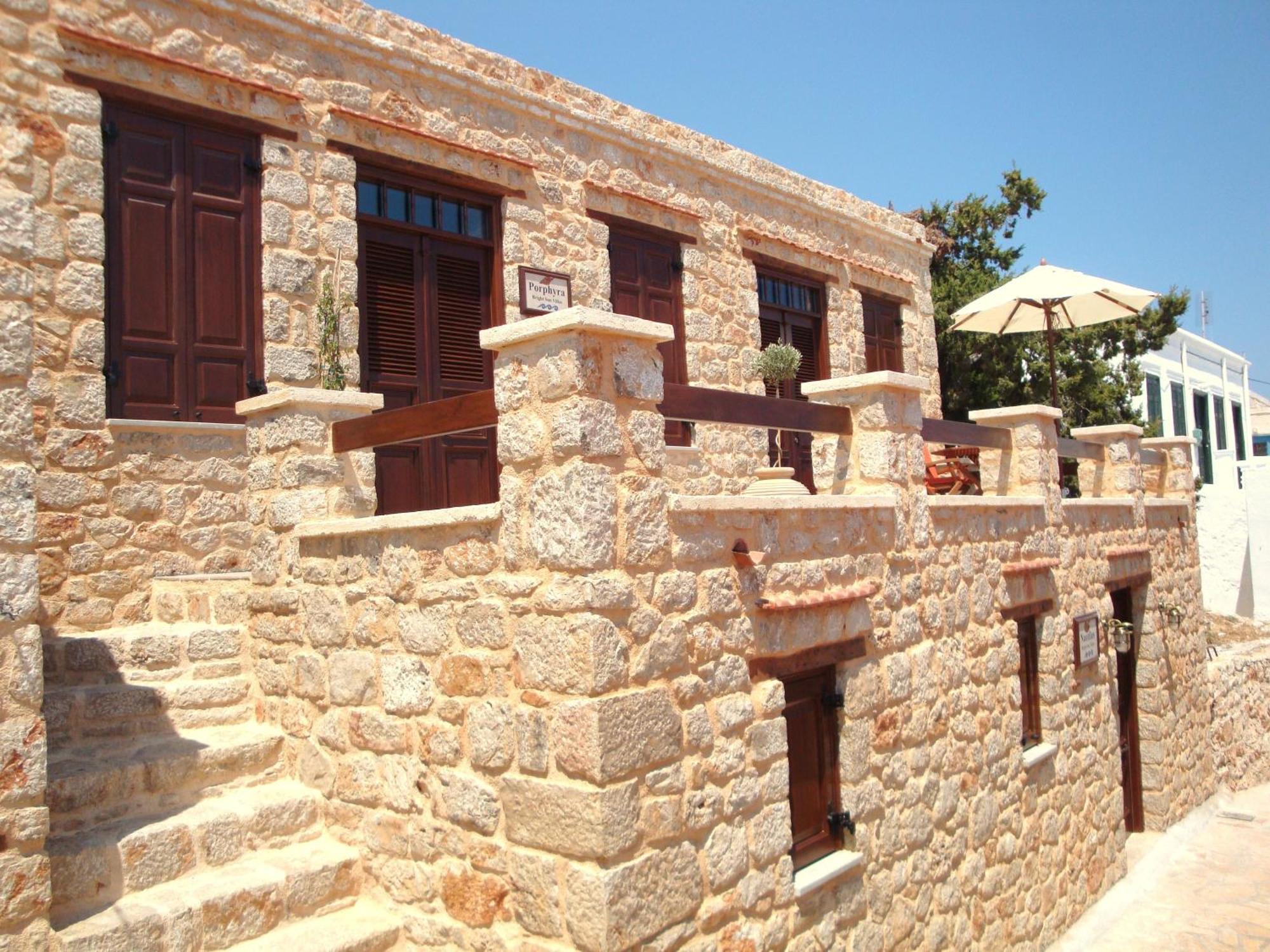 Bright Sun Villas Chalki Town Bagian luar foto
