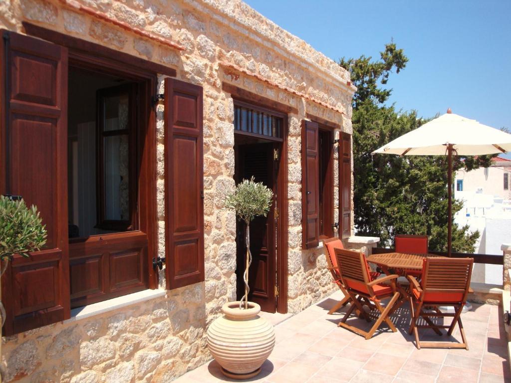 Bright Sun Villas Chalki Town Ruang foto