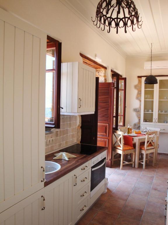Bright Sun Villas Chalki Town Ruang foto